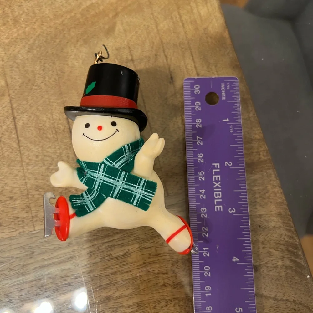 Vintage 1979 Collectible Hallmark Keepsake Ornament The Skating Snowman